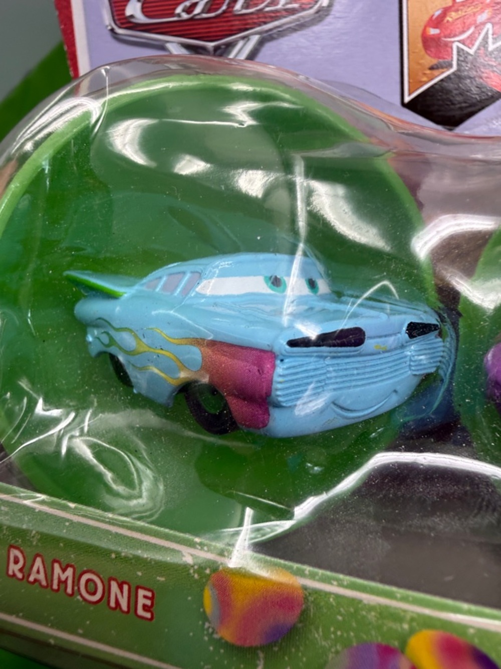 Disney Pixar Cars Ramon & Flo NEW - Picture 9 of 10